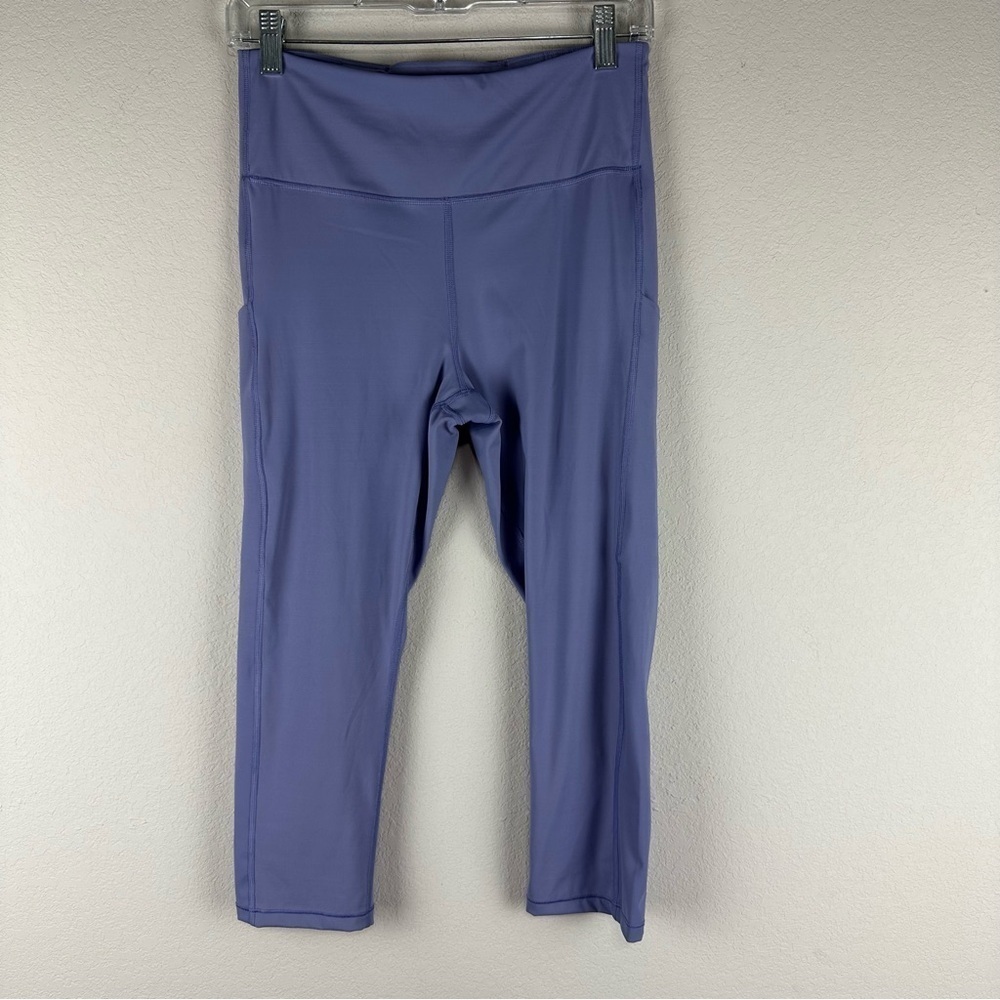 Athleta Purple Ultimate Stash Pocket Athletic Athleisure Capri Leggings Medium